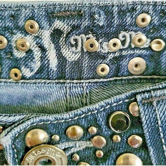 Miss Me Size 27 Mid Rise Anchorage Jeans Boot Cut Studded Biker Jeans Pants - Picture 6 of 12